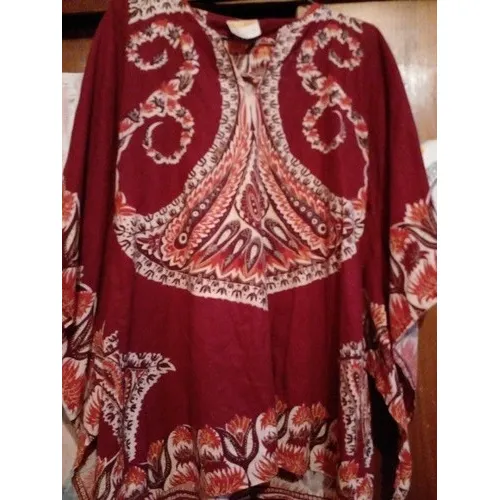 Blusa De Mandalas Usado Talla M Color Rojo 