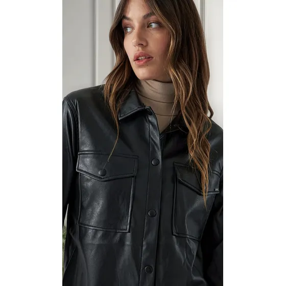 Mistral Sobre Camisa Ecocuero Dama