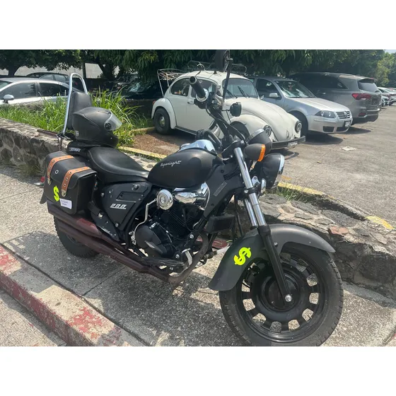 Hermosa Moto Tipo Chopper, Única Dueña Todo Pagado, Funciona