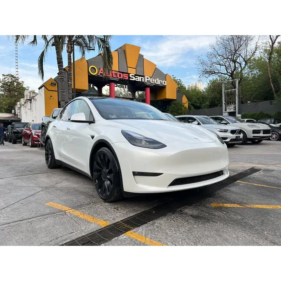 Tesla Model Y 0.0