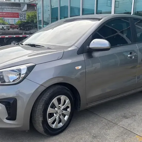 Kia Soluto 2025 1.4 Emotion Mt