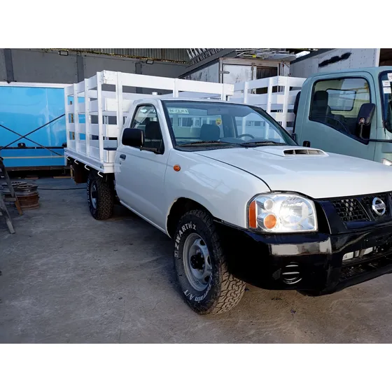 Nissan Np300 2.5 Tdi Chasis Ac 4x2 Mt