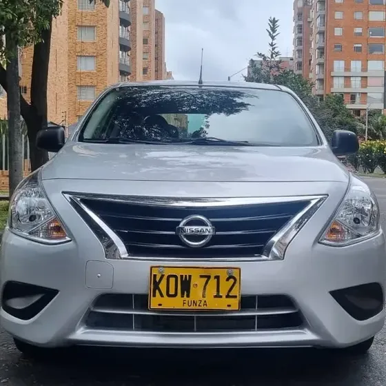 Nissan Versa 2022 1.6 Sense Cvt