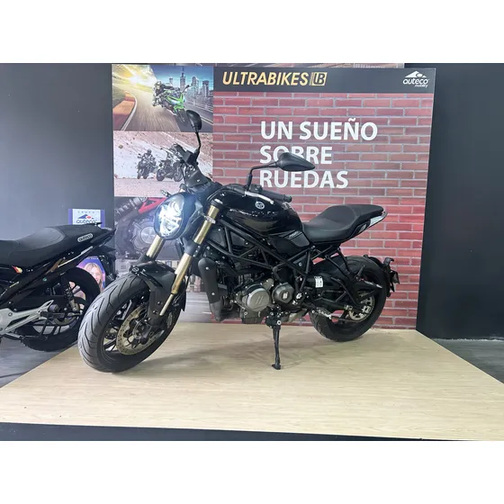 Benelli 752s