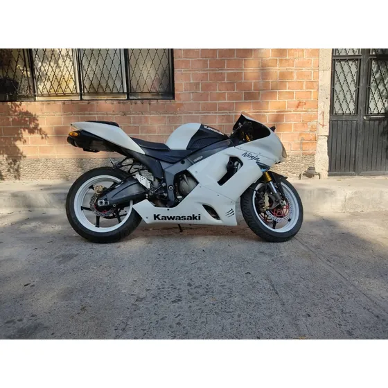 Kawasaki Nija Zx6r 2006