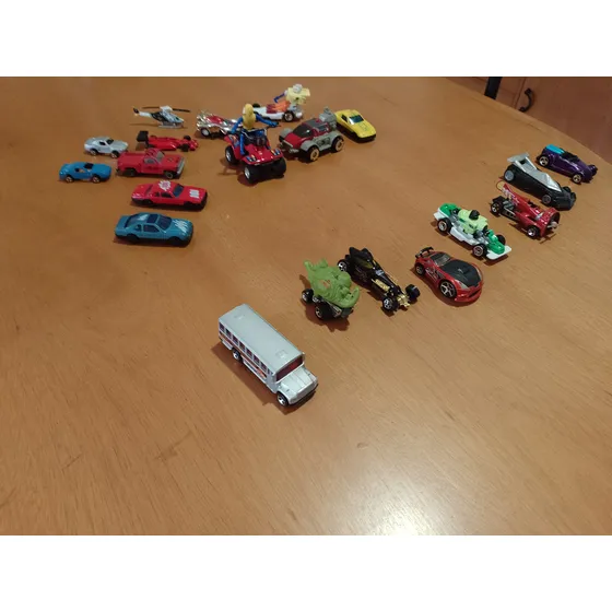 Carros Hot Wheels De Mattel 6 Carros Por 10$