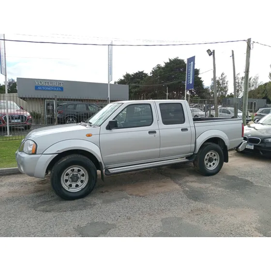 Nissan Frontier 2.4 Le 4x4 Mt