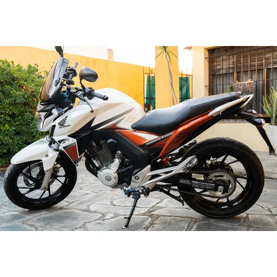 Honda Cb Twister 250cc.