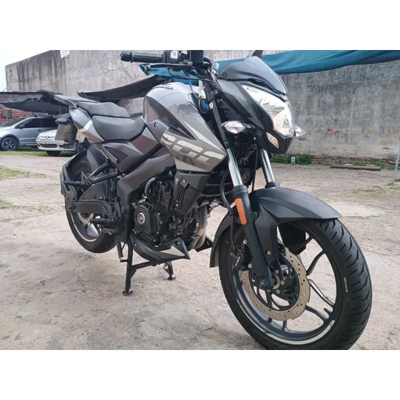Bajaj Rouser Ns 200