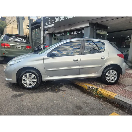 Peugeot 207 1.4 Allure 75cv