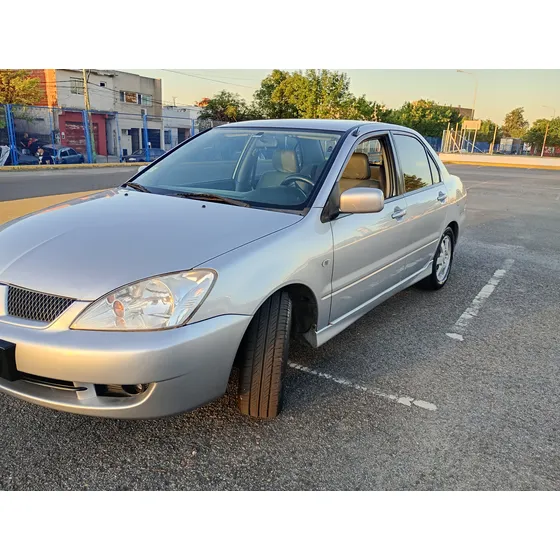 Mitsubishi Lancer 1.6 Glxi