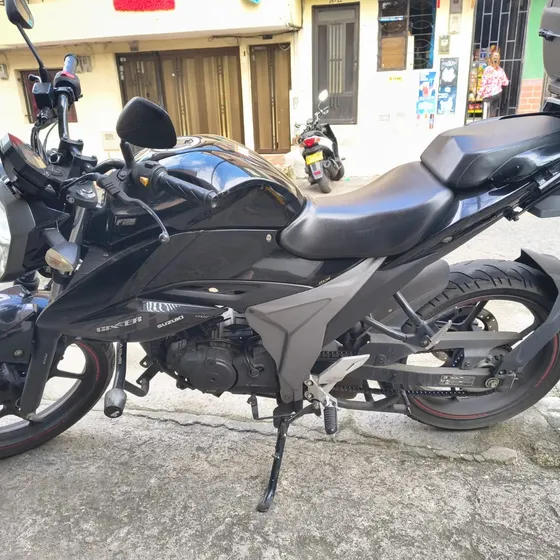 Suzuki Gixxer 150 Modelo 2022 Excelente Estado