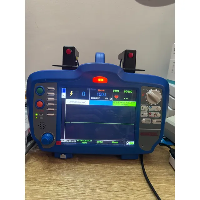 Desfibrilador Monitor , Marca Meditech. Nuevo