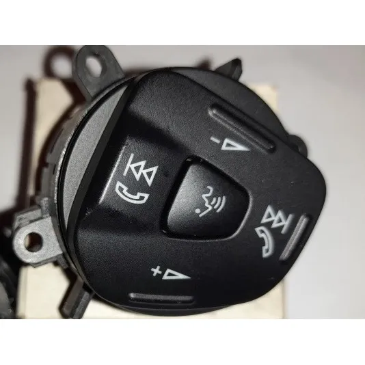 Control De Mando Volante Ford Fiesta Negro