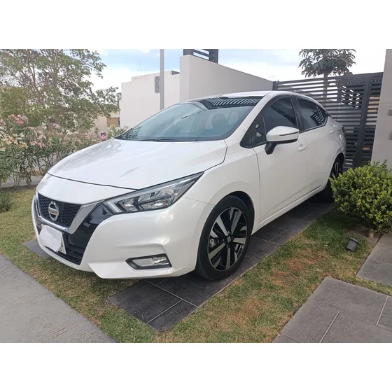 Nissan Versa Exclusive Cvt