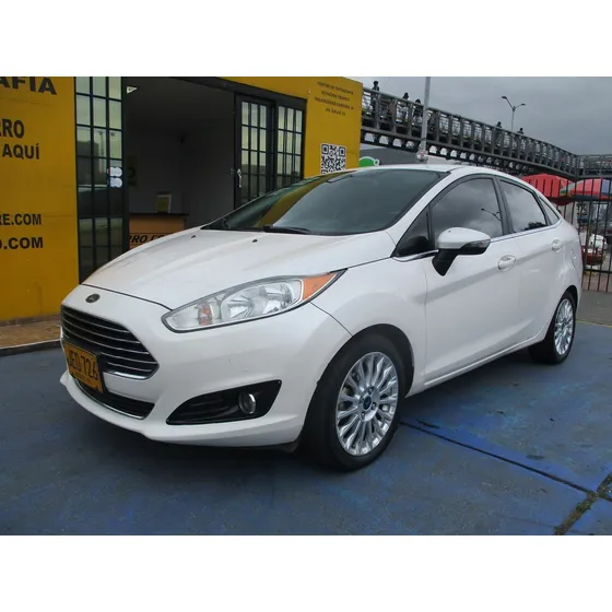 Ford Fiesta Titanium 1600cc Mt Aa