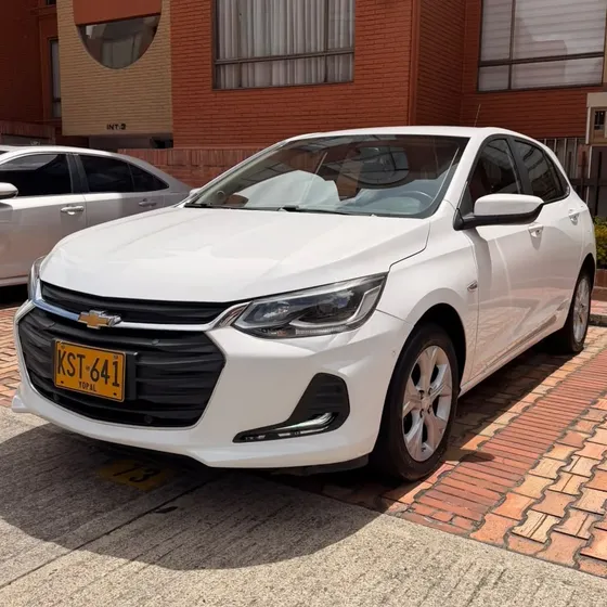Chevrolet Onix 2022 1.0t Premier Hatch At