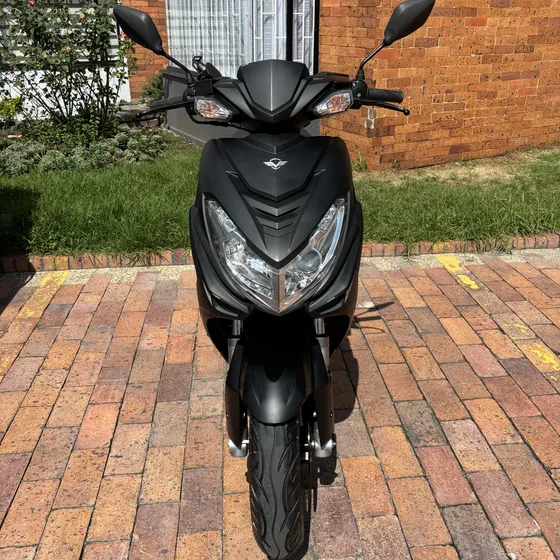 Victory Bold 125 Auteco 2024 - 21.000 Km - Negro Mate - Soat