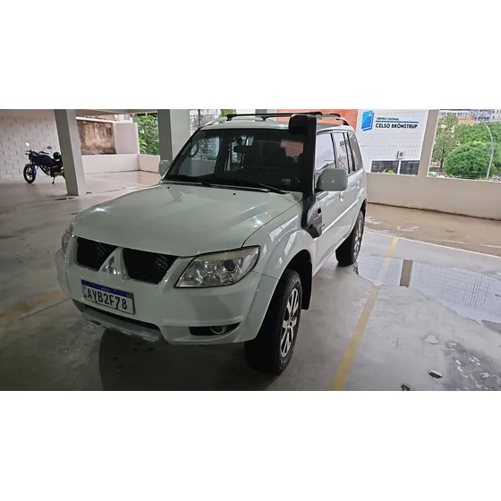 Mitsubishi Pajero Tr4 2.0 Flex Aut. 5p