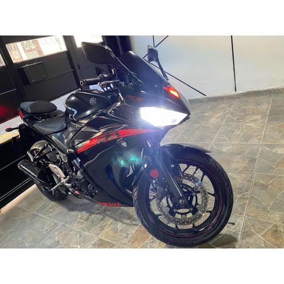 Vendo Yamaha R3 