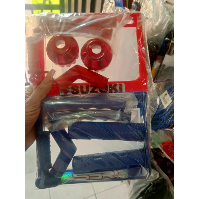 Kit De Gomas Para Moto Con Portaplacas+ Puños Ó Sliders