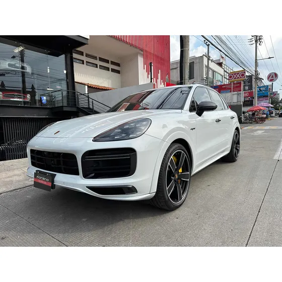 Porsche Cayenne 4.0 Turbo S Hybrid
