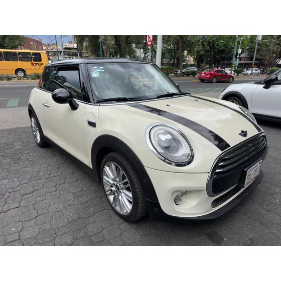 Mini Cooper 1.5 Pepper At