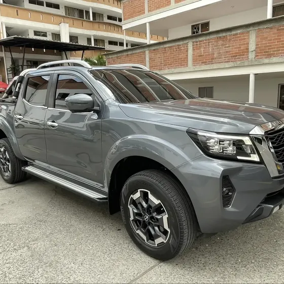 Nissan Frontier 2025 2.3 Platinum 4x4 Mt