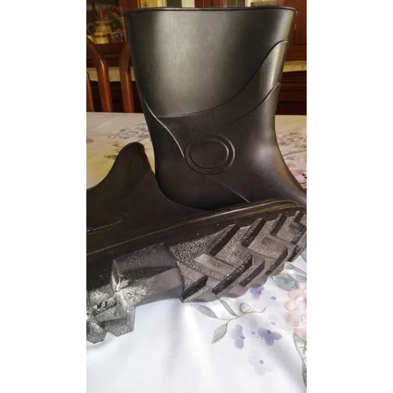 Botas De Goma Pvc Caña Media Negra Talla 38 Nueva