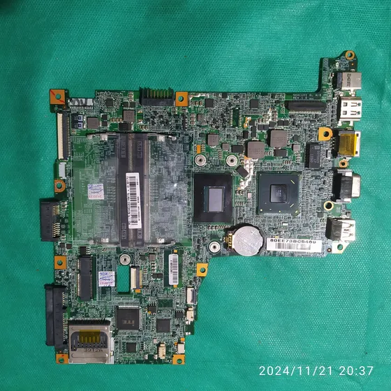 Placa Mãe Cce Ultra Thin N325 71r-nh4cu6-t810 Core I3 (5639