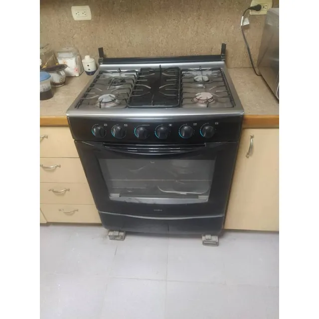 Cocina Mabe De Gas 5 Hornillas Horno Con Visor Color Negro