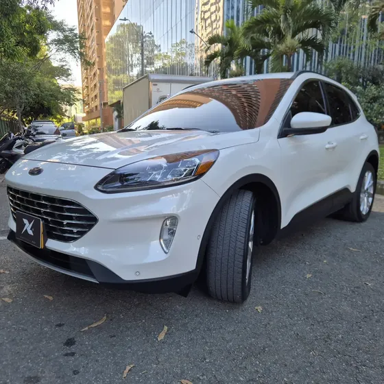 Ford Escape 2022 Titanium Hibrida 4x4