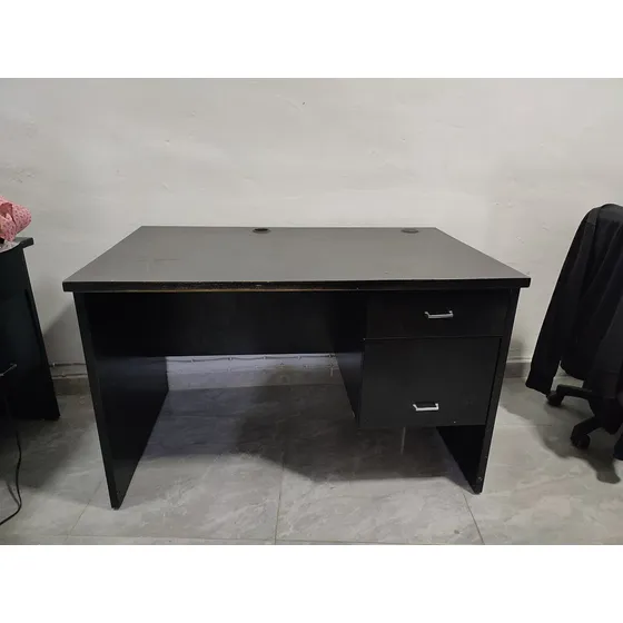 Escritorio De Oficina Mdf Negro Usado