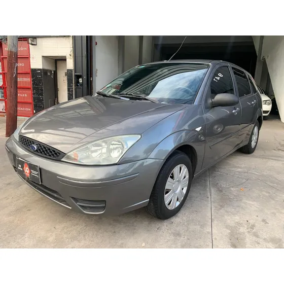 Ford Focus 1.6 Ambiente Mp3