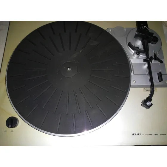 Plato Akai  Ap821