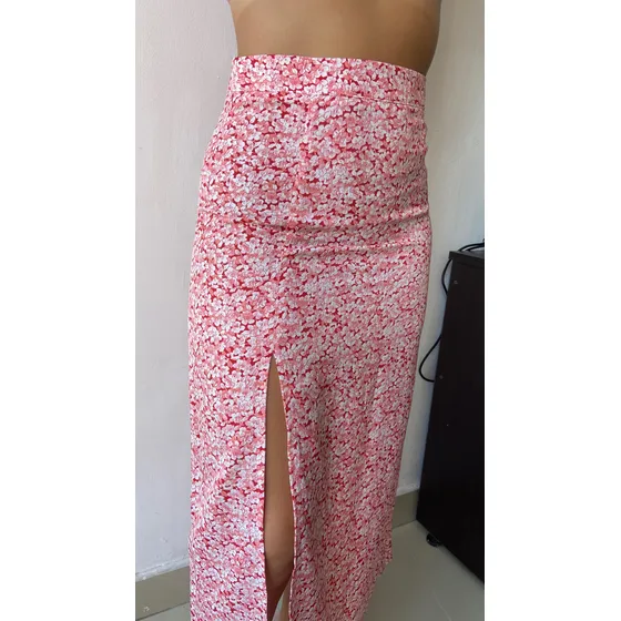 Falda Larga , Marca Shein, Talla S