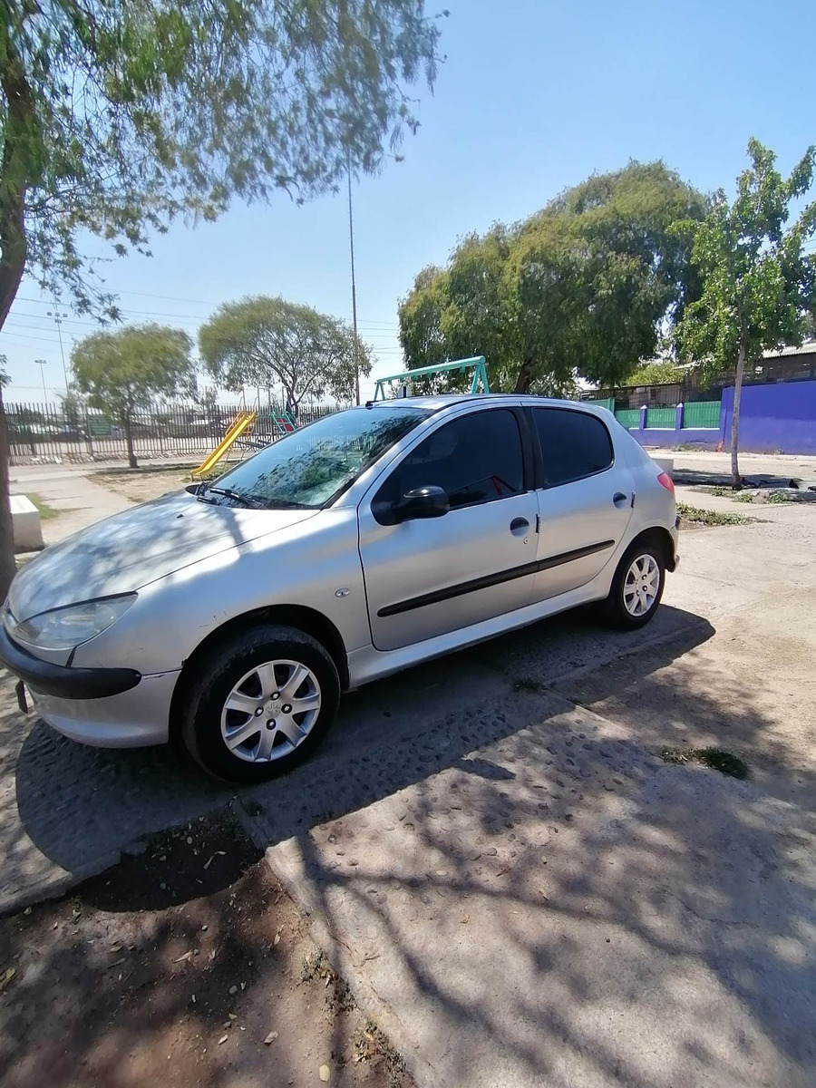 Peugeot 206 Versión Full