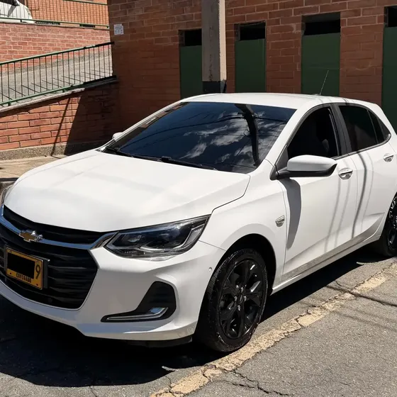 Chevrolet Onix 2022 1.0t Premier Hatch At