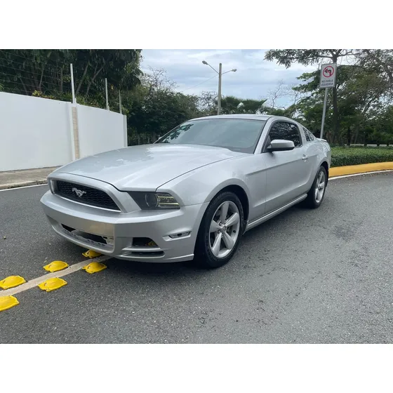 Ford Mustang Americano