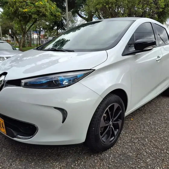 Renault Zoe 2018 100%electrica,5psto,sonido Bose,atm,cuero