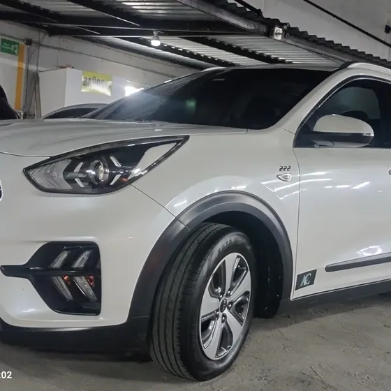 Kia Niro Hibrido 2020 1.6 Hev Vibrant At