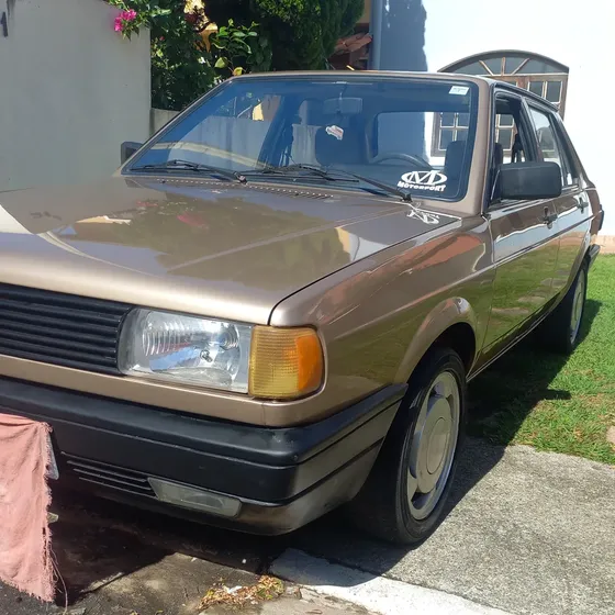 Vw  Voyagem  92. 1.8   Alcool
