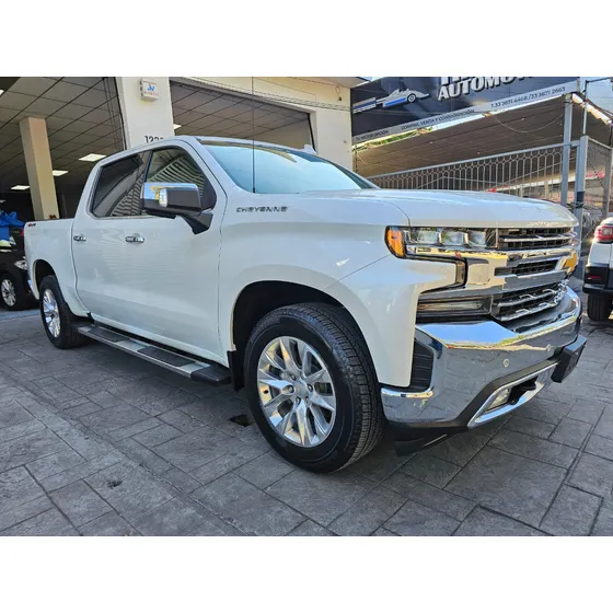 Chevrolet Cheyenne 5.4 2500 Doble Cab Lt Z71 4x4 At