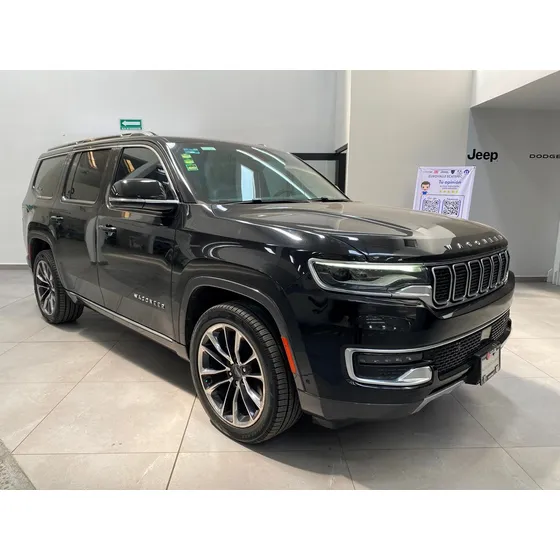 Jeep Wagoneer L Base