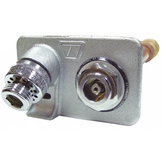 Woodford Mfg Hidrata Pared Prueba Helada 16.0 In Grosor