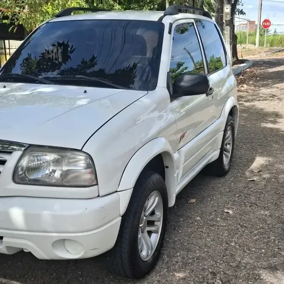 Chevrolet Grand Vitara 2013 1.6 L
