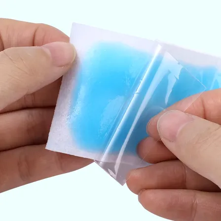 Parche Gel Frio Para Bajar Fiebre Adultos Y Niños 12x5 Cm