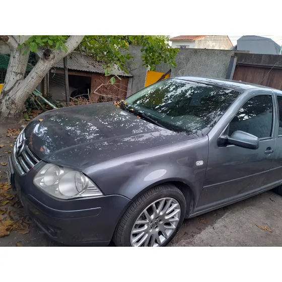 Volkswagen Bora 1.8 Highline T Tiptronic Cuero