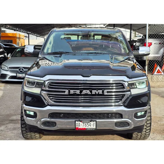Dodge Ram 1500 Ram 1500 Laramie Piel 4x4
