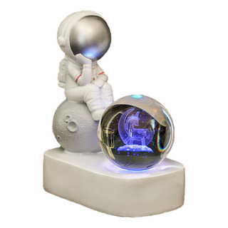 Decoración Led De Bola De Cristal De Astronauta 3d 15 * 12cm Decoración Led De Bola De Cristal De Astronauta 3d 15 * 12cm